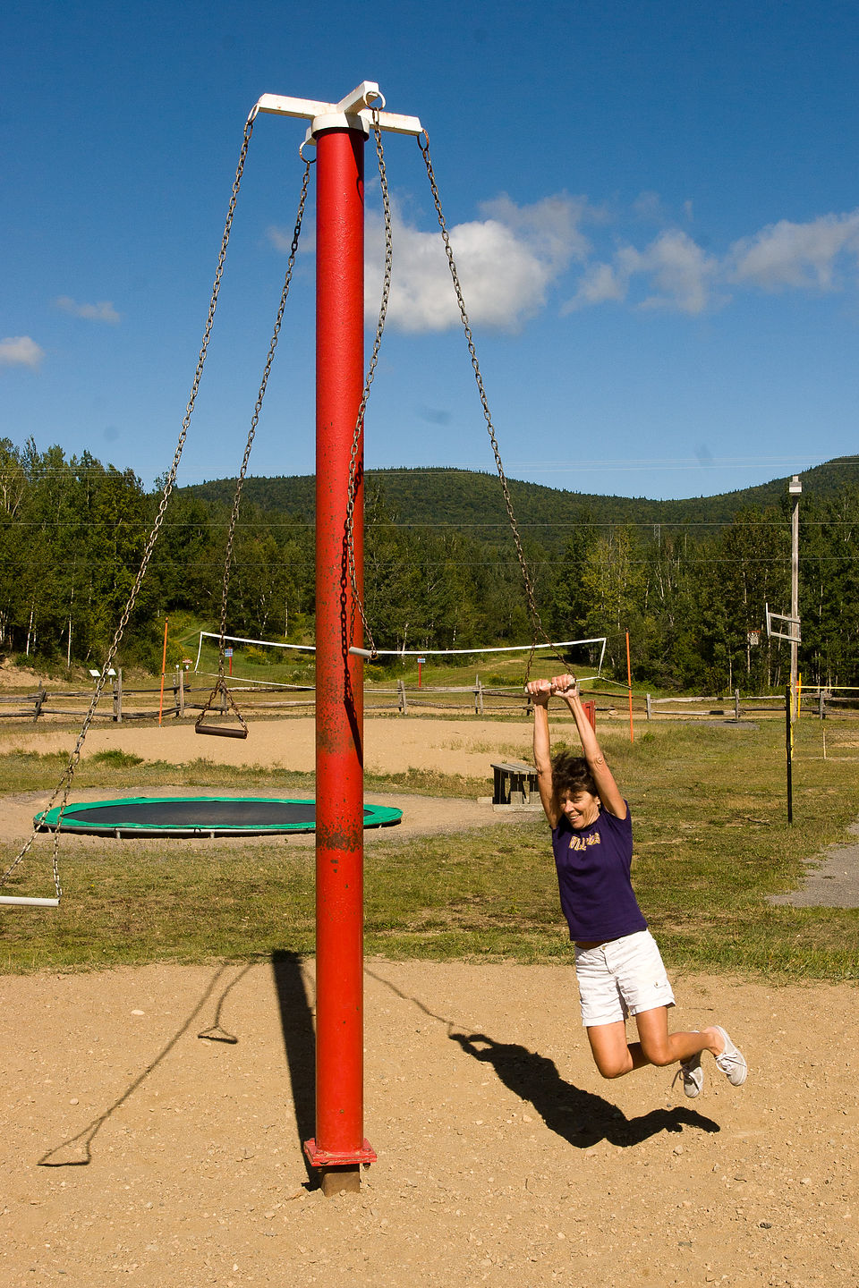 Lolo Swinging Around