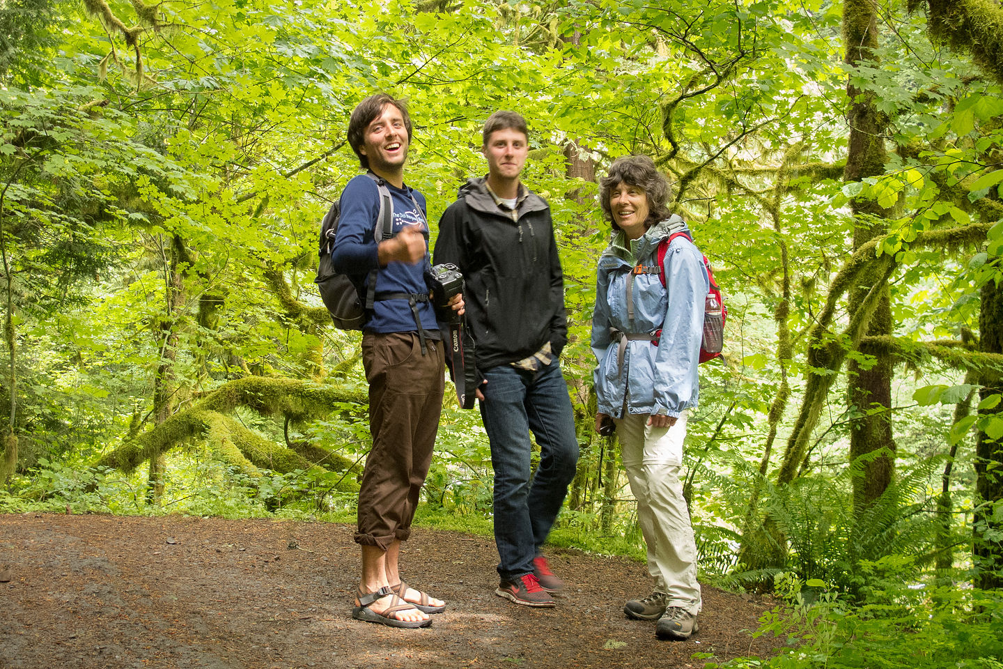 Lolo and Boys at start of Eagle Creek Trail