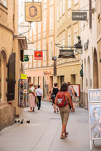 Strolling through the Aldstadt