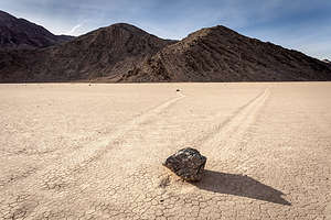 Mysterious moving rocks of the Racetrack