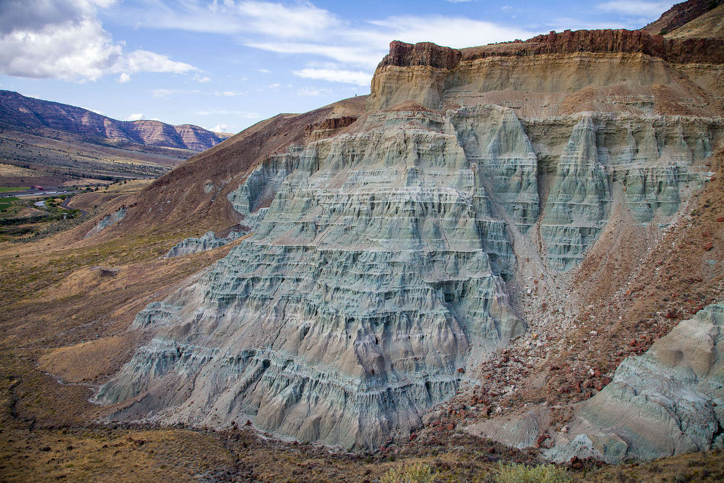 Another blue-green rock formation on Flood of Fire Trail