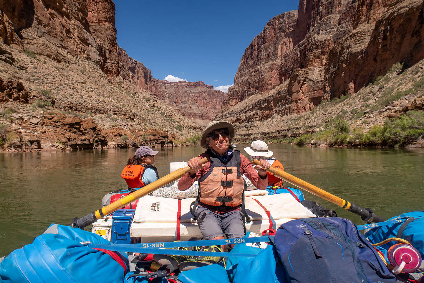 Lolo, the river runner