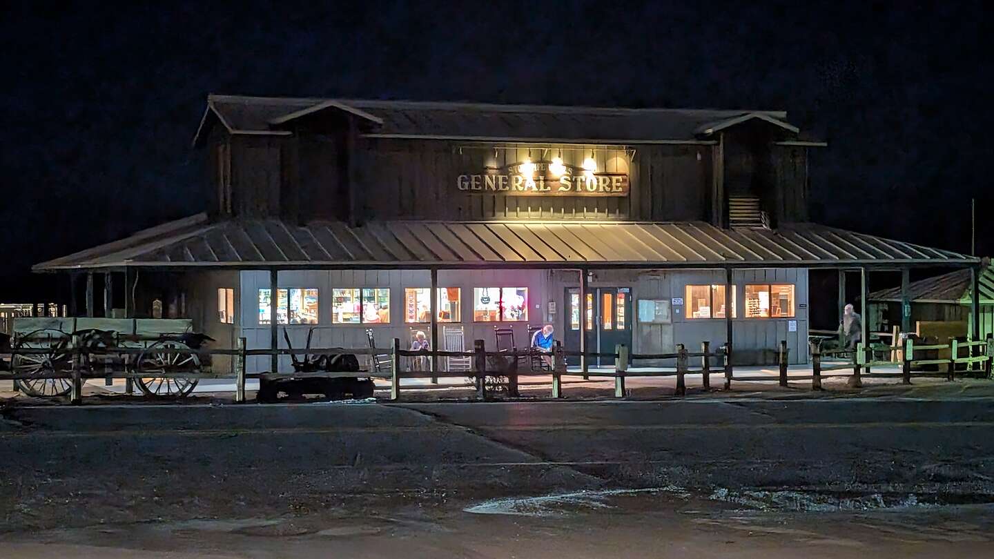 Stovepipe Wells General Store