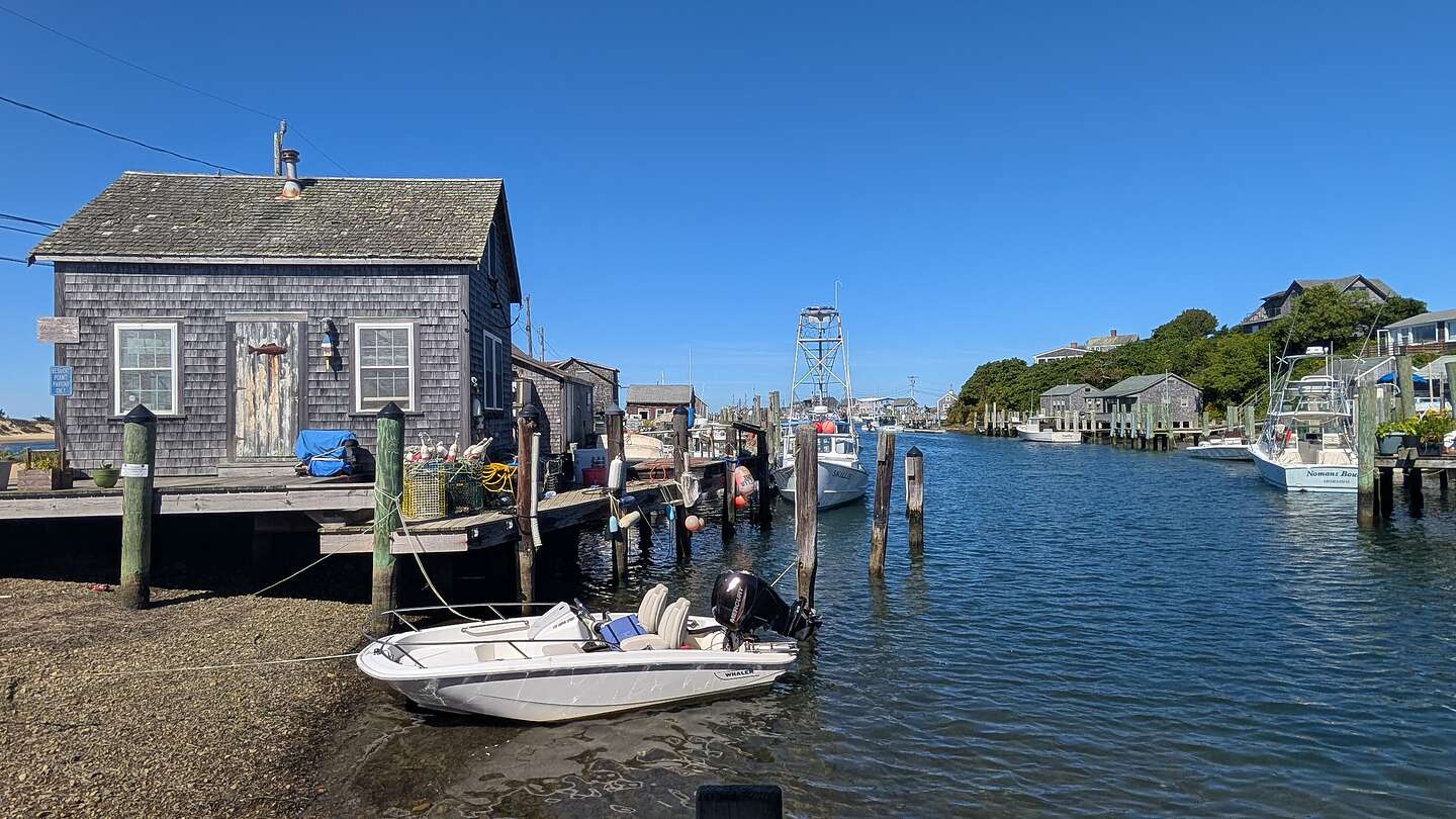 Menemsha Menemsha