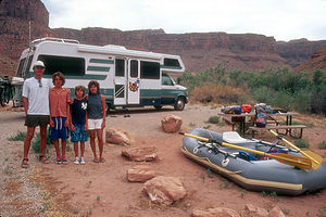 7:00 AM, waiting for the "Coyote Raft Shuttle"