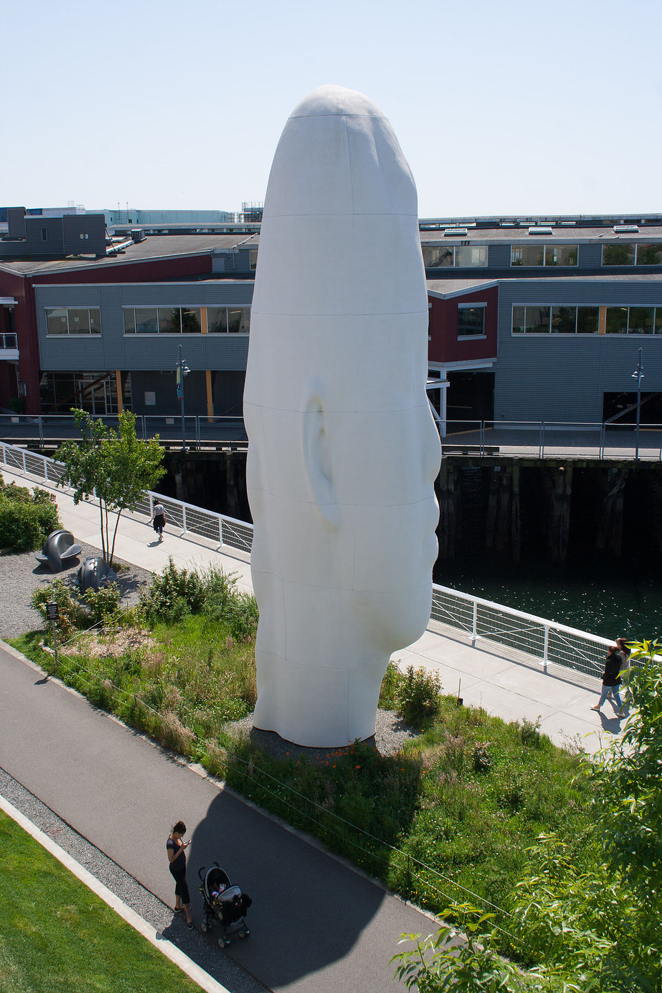 Jaume Plensa's "Echo"